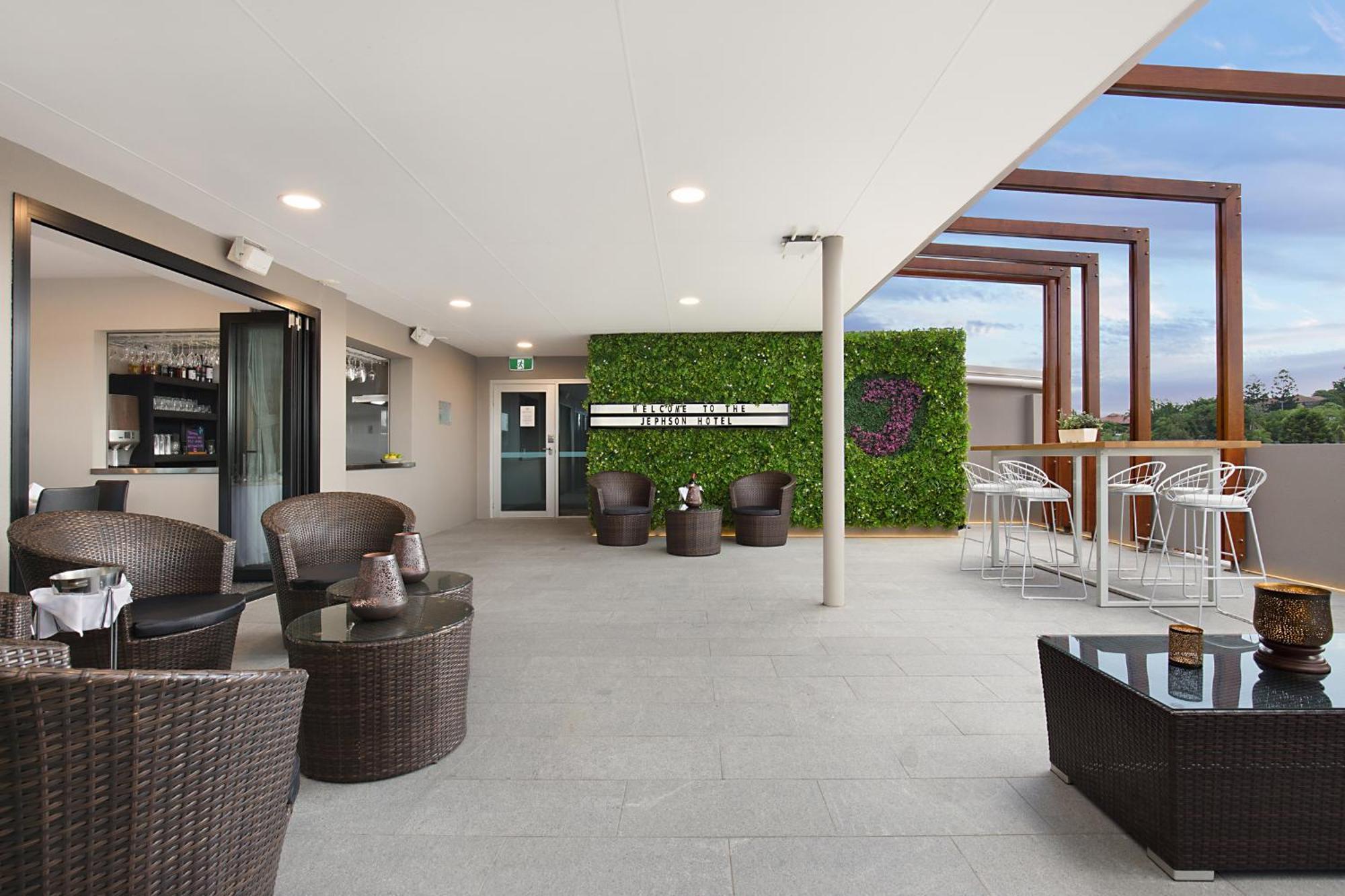 Jephson Hotel & Apartments Toowong Exterior photo