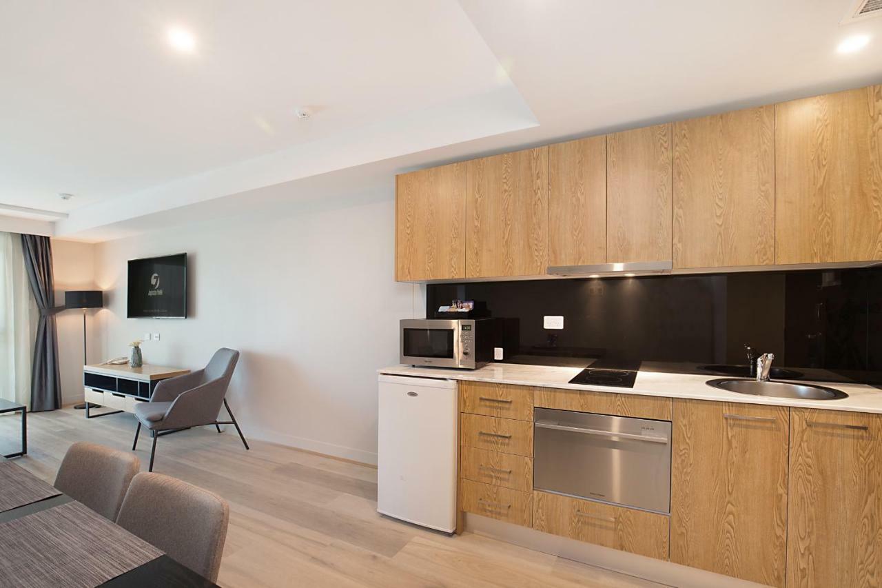 Jephson Hotel & Apartments Toowong Exterior photo